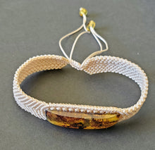 Load image into Gallery viewer, Pulsera de hilos trenzados con Ambar